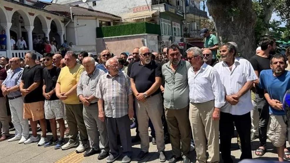 Aşkın Yolculuğu Yunus Emrenin yıldızı Mehmet Ali Tuncer son yolculuğuna uğurlandı