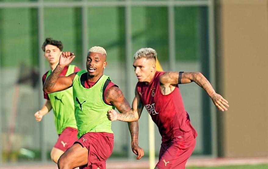 Galatasaray, çift antrenmanla çalıştı