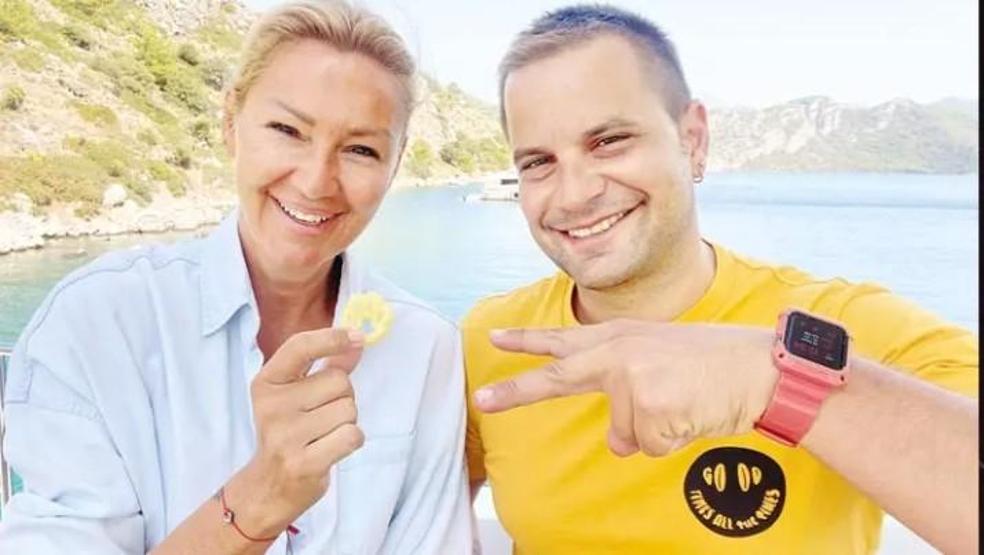 Pınar Altuğ: İlk Öpücükle Başlayan Aşk, Her Şeyin Başlangıcıydı