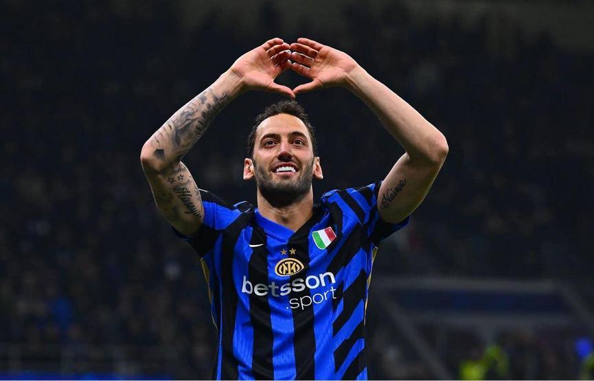 Fenerbahçe, Hakan Çalhanoğlu transferi için bir kez daha…
