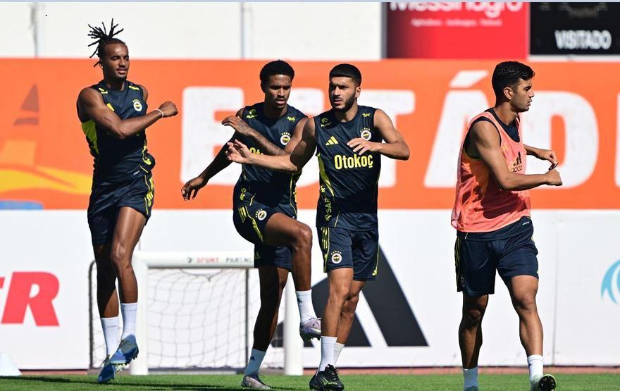 Fenerbahçe, hazırlıklarını sürdürüyor