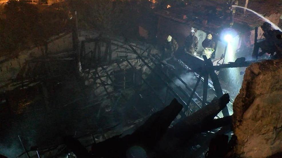 Gaziosmanpaşada buzdolabı patladı: Mahalle alev aldı, 4 ev küle döndü