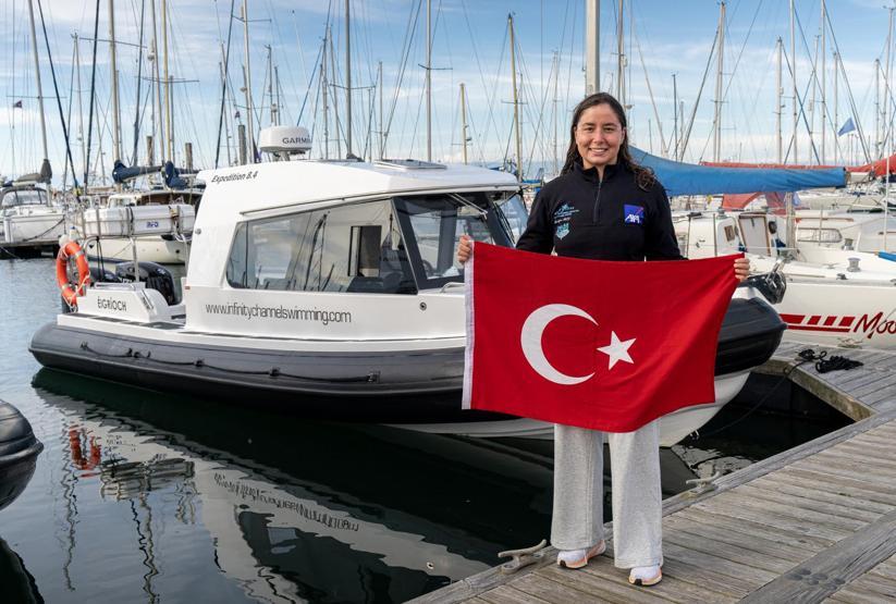 Bengisu Avcıdan rekor Kuzey Kanalı’nı fırtına gibi geçti...