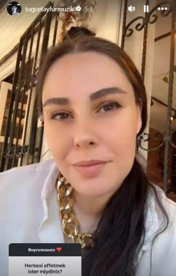 Tuğçe Tayfurdan Olay Gönderme: Yılanları Sevmiyorum, Özellikle Pitonları