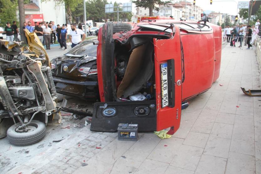 Ehliyetsiz sürücü dehşet saçtı