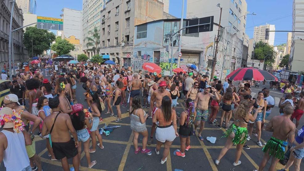 Kuralsız Sokaklar Rio Karnavalında İşte O Renkli Görüntüler