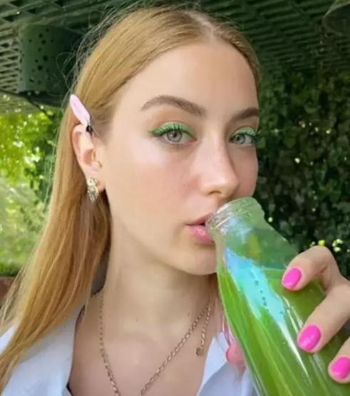 Hazal Kayadan Şaşırtan İmaj Değişikliği Sarışınlar Daha Çok Eğleniyor Dediler, Göreceğiz