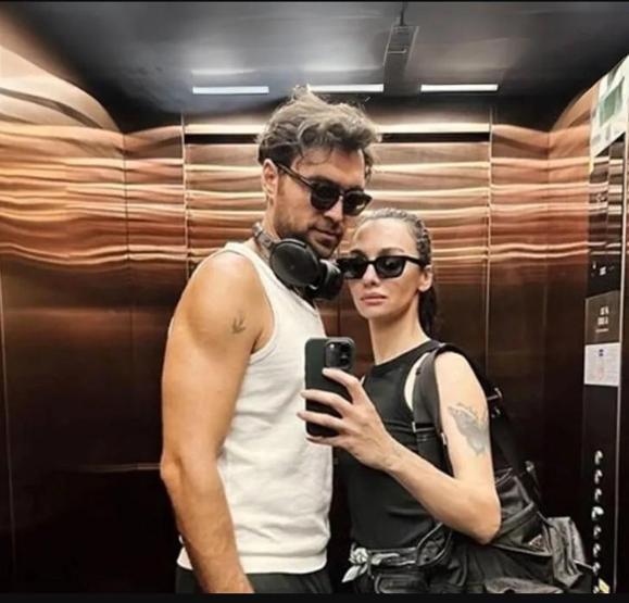 Hakan Kurtaş’tan Birce Akalay’a Romantik Jest: Gitarla Aşk Şarkısı