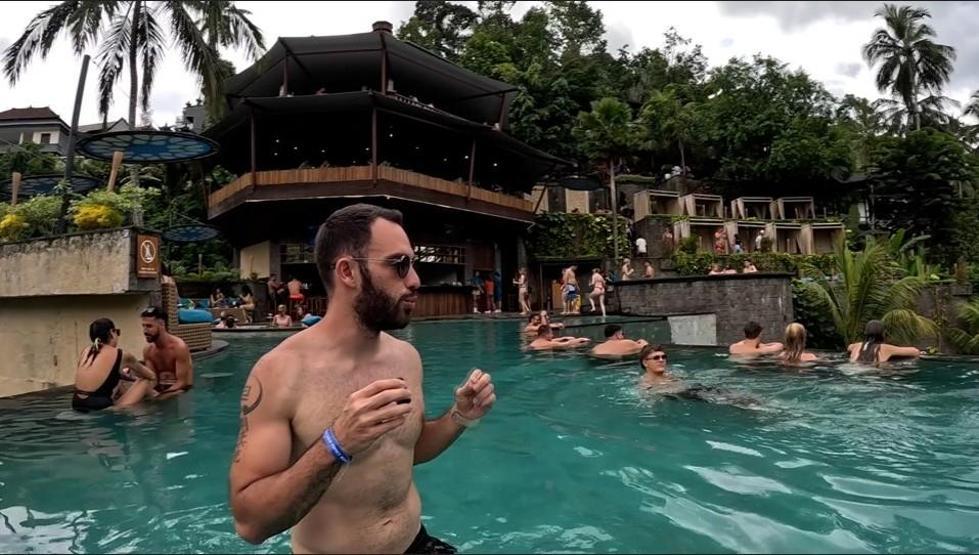 KAYIP HAYATLAR KURALSIZ SOKAKLAR’DA