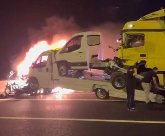 Gaziantepte korkunç kaza Yol kenarındaki motosiklet ve çekiciye çarptı: 1 ölü, 1 ağır yaralı