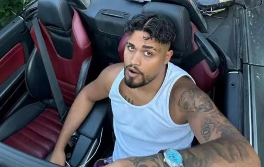 Mustafa Sandal ve Lvbel C5 Arasındaki Tartışmaya İrem Derici de Katıldı