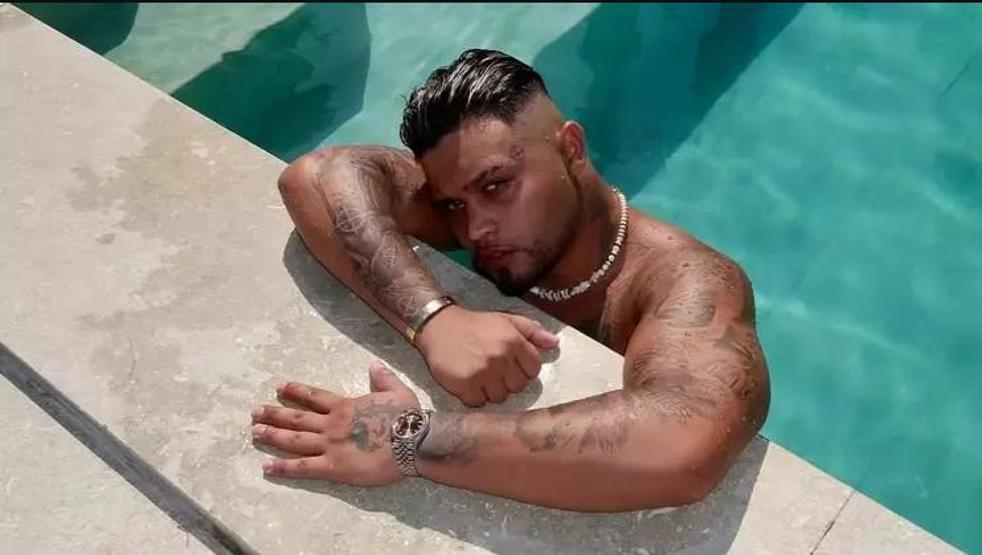 Mustafa Sandal ve Lvbel C5 Arasındaki Tartışmaya İrem Derici de Katıldı