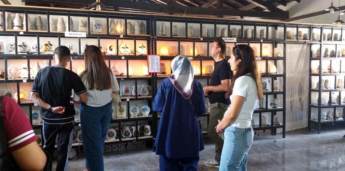 Ne İlaç Ne İğne Ne de Serum ŞİFA ARAYAN ORAYA KOŞUYOR... Astım, Bronşit, KOAH Hastalarının Uğrak Mekanı Oldu Her Yıl 150 Bin Kişi...