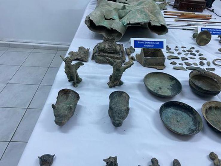 Bayburt’ta 156 adet tarihi eser ele geçirildi