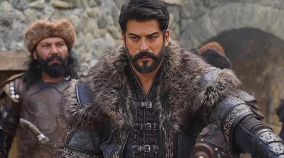 Burak Özçivit gitti Mert Yazıcıoğlu geldi YENİ DÖNEM BAŞLIYOR