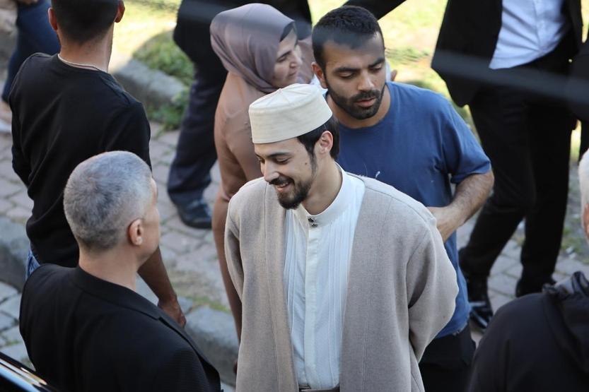 Burak Özçivit gitti Mert Yazıcıoğlu geldi YENİ DÖNEM BAŞLIYOR