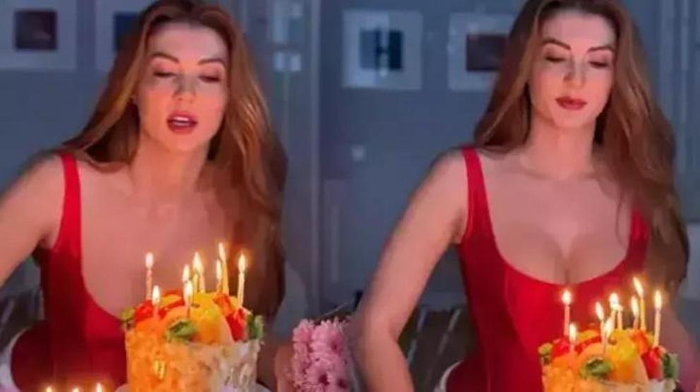 Burcu Özberk’in Mısır Tatili Sanal Medyayı Salladı Pozlarına Beğeni Yağdı