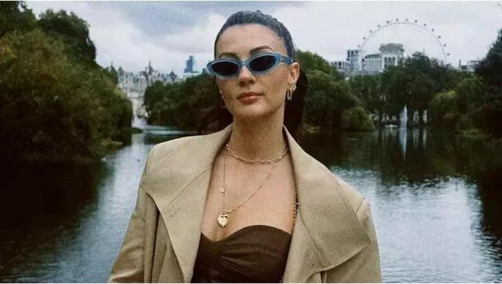 Burcu Özberk’in Mısır Tatili Sanal Medyayı Salladı Pozlarına Beğeni Yağdı