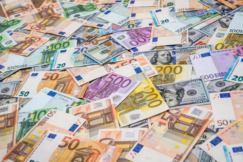 Euro dolar karşısında hız kazanıyor İşte yeni tahminler...