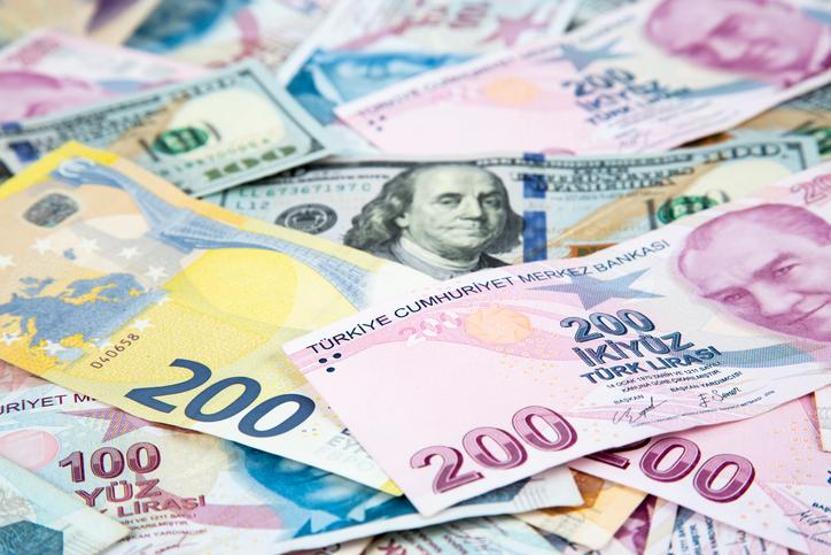 Euro dolar karşısında hız kazanıyor İşte yeni tahminler...