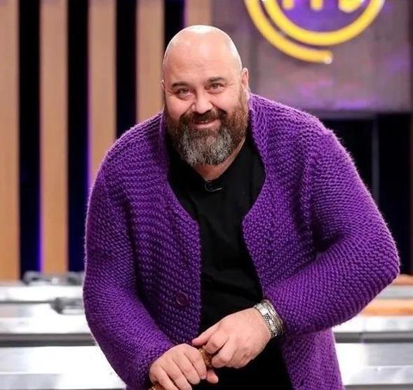 MASTERCHEF SOMER SİVRİOĞLUNUN EN SEVDİĞİ YEMEK 25-30 dakikada pişiyor Karnıyarık bu püf noktası ile daha lezzetli