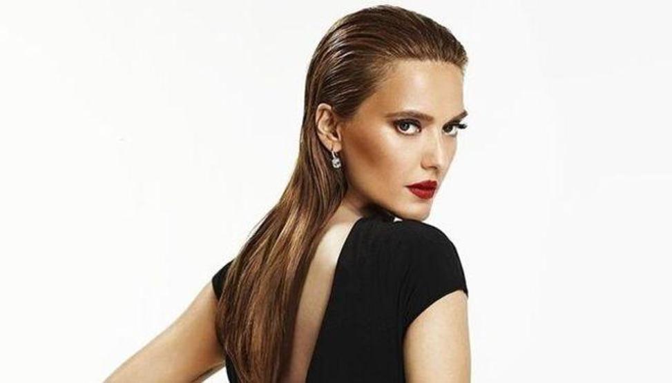 Demet Akalın’dan nostalji dolu paylaşım Fotoğraftaki ünlü isim şaşırttı