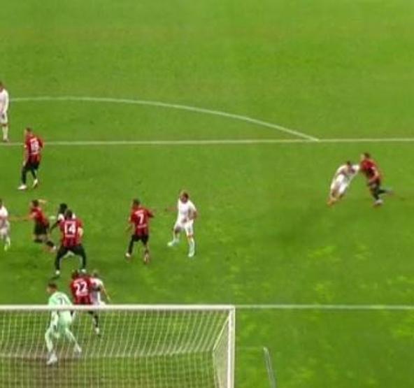 Gaziantep FK - Galatasaray maçının tartışmalı pozisyonları incelendi Penaltı kararı doğru mu