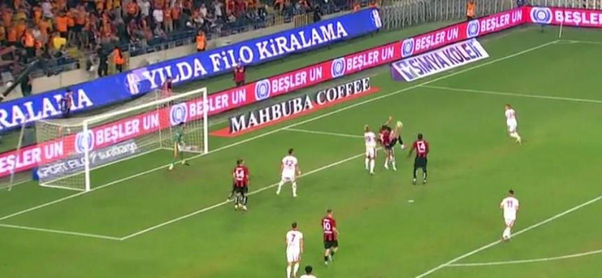 Gaziantep FK - Galatasaray maçının tartışmalı pozisyonları incelendi Penaltı kararı doğru mu
