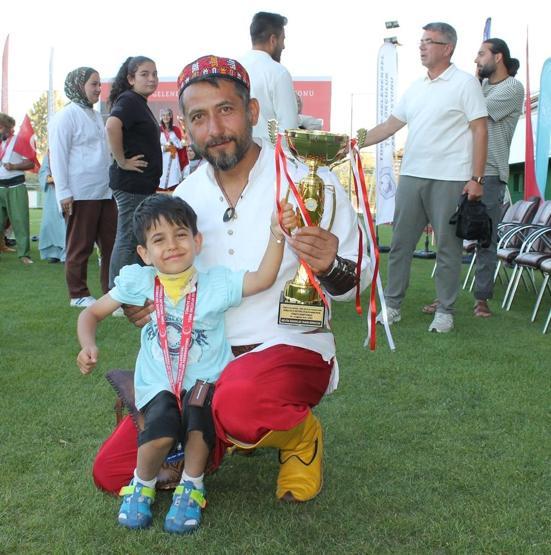 Sivasta düzenlenen Açık Hava Puta Şampiyonası, madalya ve kupa töreniyle sona erdi