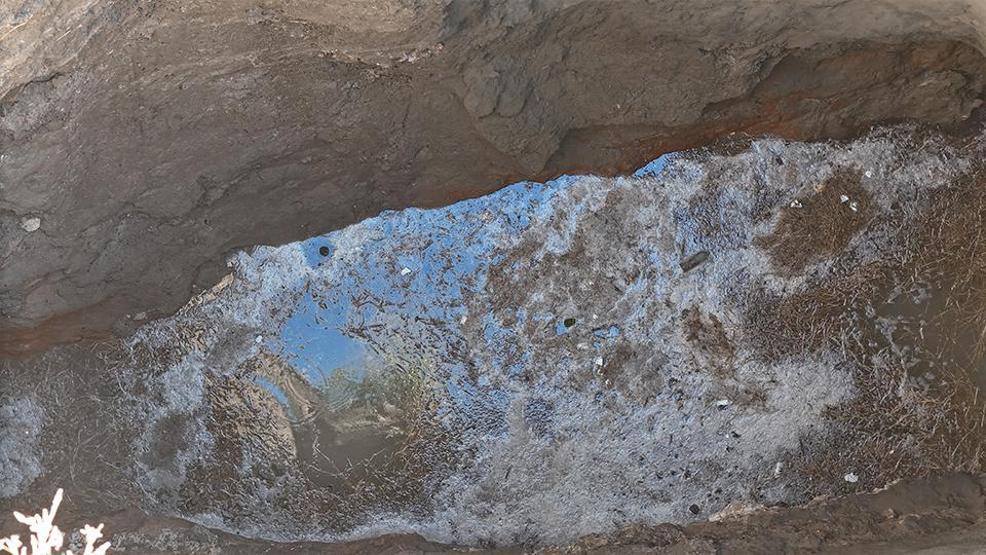 Balıkesir depremi Eskişehir’de iz bıraktı: Tarım arazisinde dev obruk oluştu