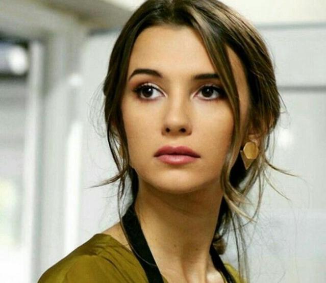 Leyla Lydia Tuğutlu Müzik Dünyasına Adım Atıyor: Albüm Çıkaracak ve Konser Vermek İstiyor