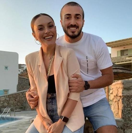 Ezgi Mola’dan Eski Eşine Büyük Destek: Çeşme’deki Olayın Ardından Yanında