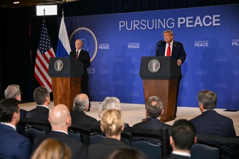 Alaska zirvesine dair gizli belge, otel yazıcısında unutuldu İşte içinde yer alan bilgiler...