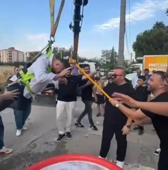 Eğlence mi işkence mi Damadı vinçle kaldırıp çiftetelli oynattılar
