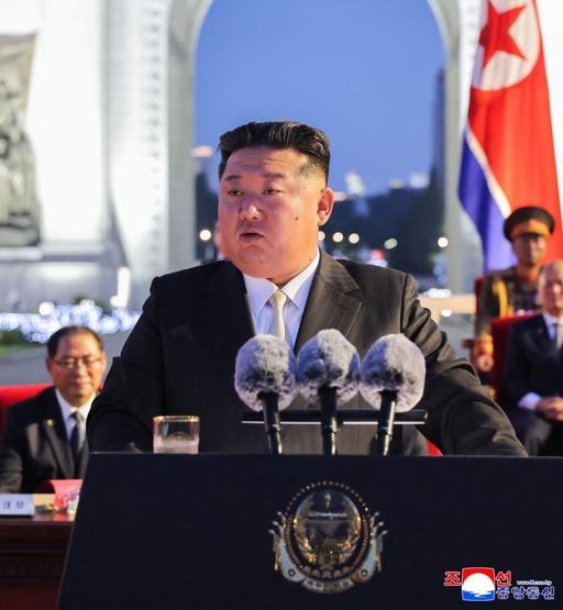Tatbikata öfkelenen Kim Jong-undan nükleer talimat