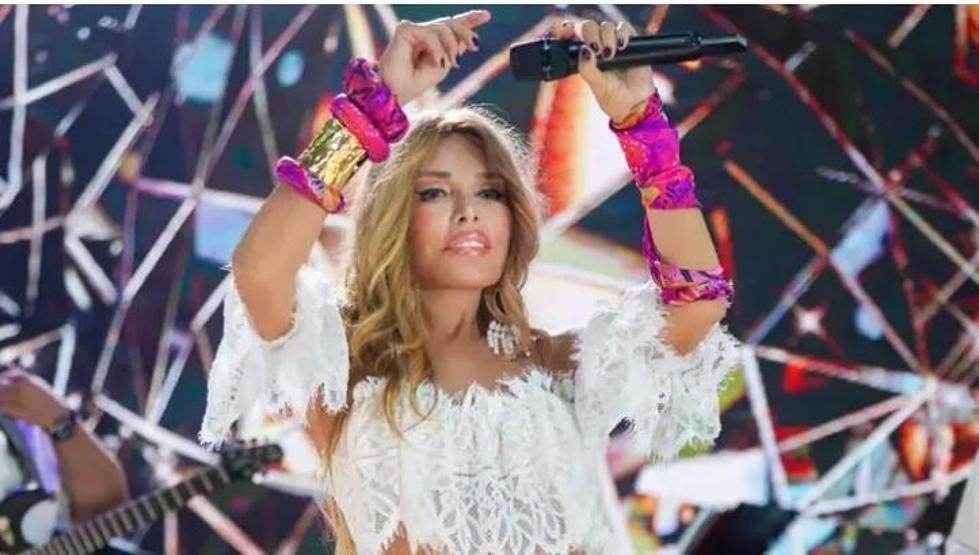 Ajda Pekkan’ın Şaşırtıcı İmaj Değişikliği: Yeni Fotoğraflarına Büyüleyici Yorumlar