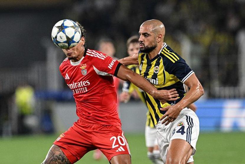 Fenerbahçe, turu rövanşa bıraktı Mourinhoya eleştiri: Birisi rakibin 10 kişi kaldığını söylesin