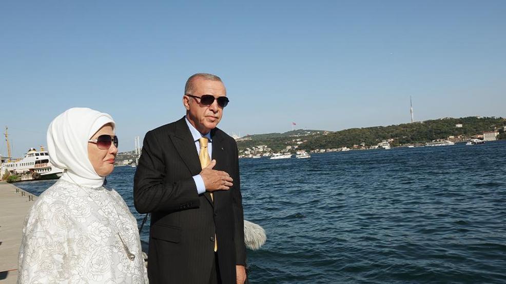 Mavi Vatanın muhafızları Boğazı selamladı: Erdoğana çimariva selamı, Savaronaya büyük ilgi...