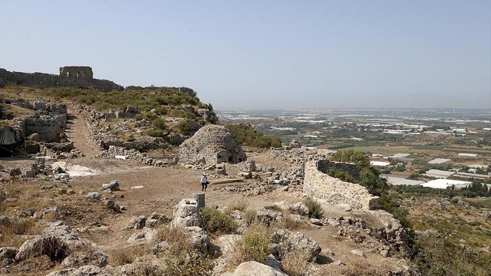 6 MEDENİYETLİK SIR Helenistik’ten Osmanlı’ya: Sillyon’un gizemli ana caddesi keşfedildi