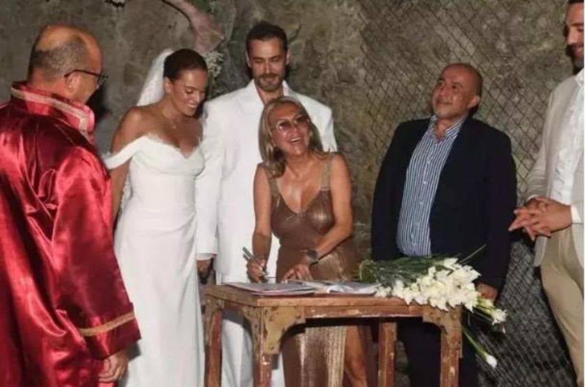 Bestemsu Özdemirin Hamilelik İddialarına Nikah Şahidi Asuman Dabaktan Cevap Geldi
