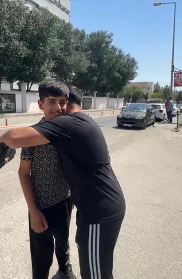 Çöpün yanında bulduğu 1,6 milyon liralık altını polise teslim etti