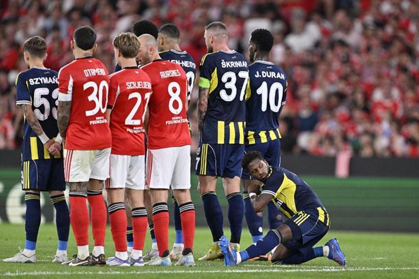 Benfica maçının ardından olay sözler: Gözün aydın Mourinho | Böyle yırtamaz