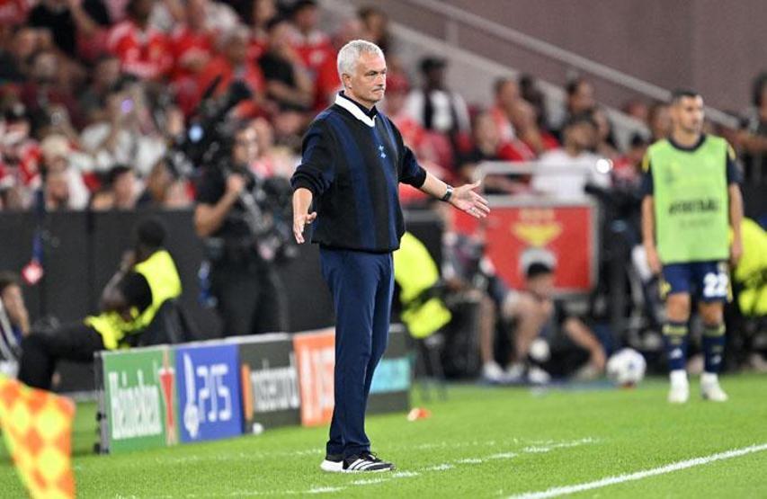 Benfica maçının ardından olay sözler: Gözün aydın Mourinho | Böyle yırtamaz