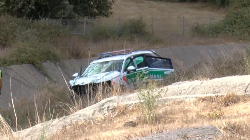 TIR, jandarma aracına çarptı: 5 yaralı