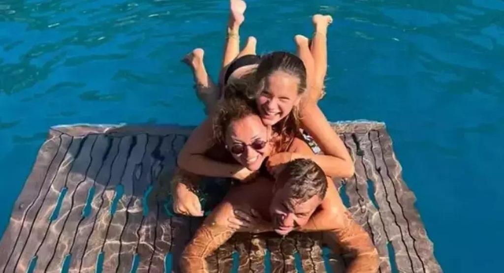 Çocuklar Duymasının Meltemiydi Pınar Altuğ ile Yağmur Atacan aşka geldi: YAZ BİTMESİN