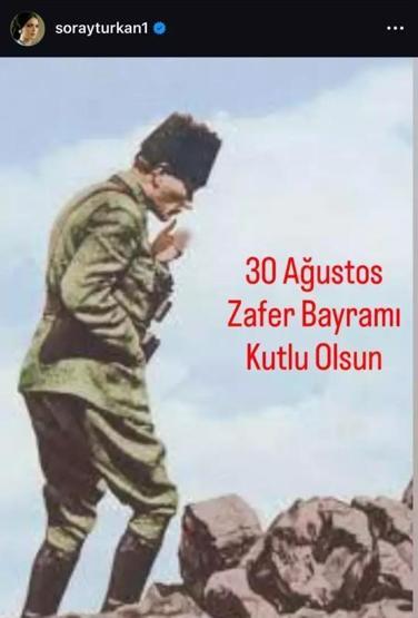 Ünlü isimlerden 30 Ağustos Zafer Bayramı mesajları