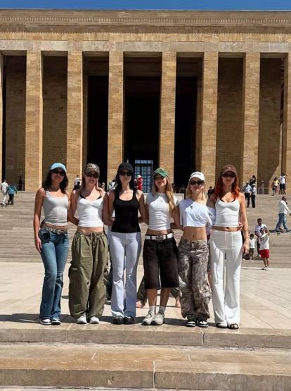 Beğeni butonu çöktü Manifestten 30 Ağustos Zafer Bayramında Anıtkabire ziyaret