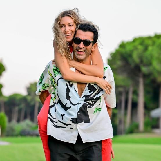 Kenan İmirzalıoğlu ile Sinem Kobal aşka geldi AMA NAZAR DEĞECEK YA MAŞALLAH