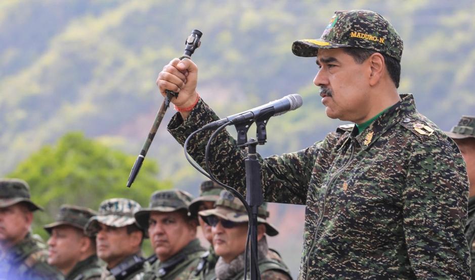 ABD ile gerilim sonrası Venezuela teyakkuzda: Rus uçakları hazırda bekletiliyor