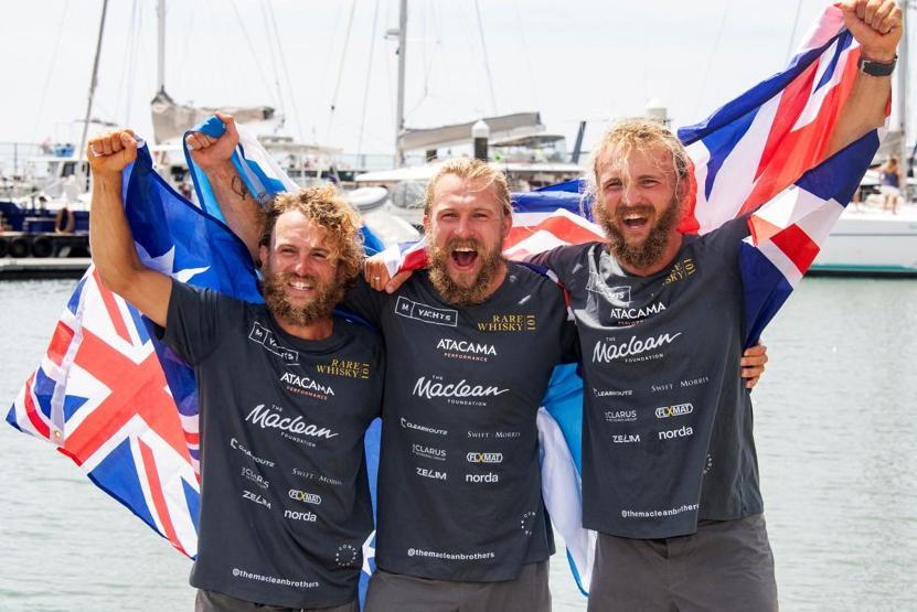 Üç İskoç kardeş tarihe geçti: 139 gün durmaksızın kürek çekerek Pasifik’i aştılar